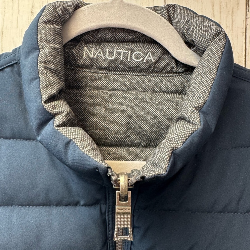 Nautica Men's Gray/Navy blue Reversible Puffer Jacket size medium - Picture 12 of 12